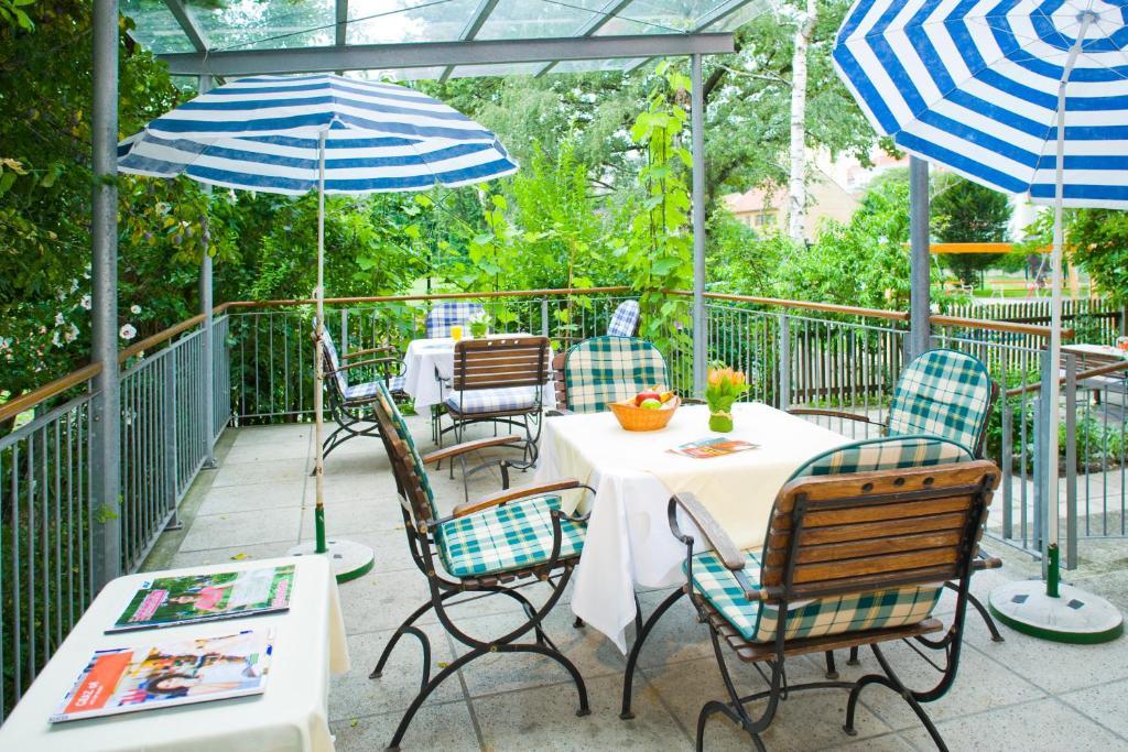 Haus Mobene - Hotel Garni Graz Bagian luar foto