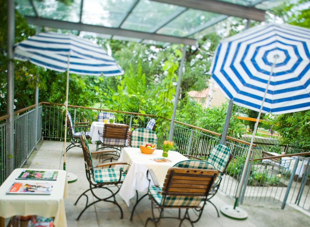 Haus Mobene - Hotel Garni Graz Bagian luar foto