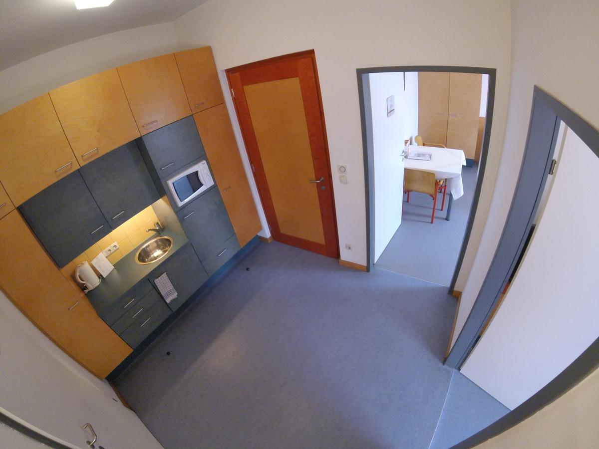 Haus Mobene - Hotel Garni Graz Bagian luar foto